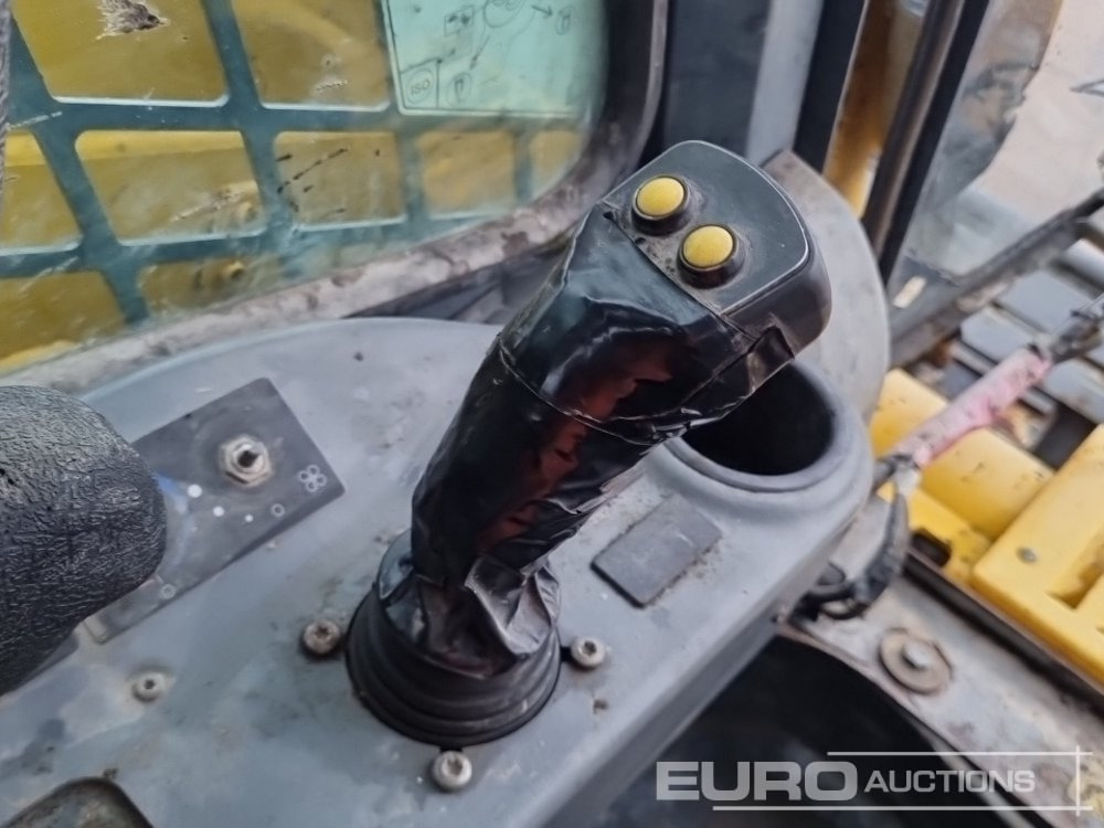 Smykový nakladač 2012 Gehl RT210: obrázek 32