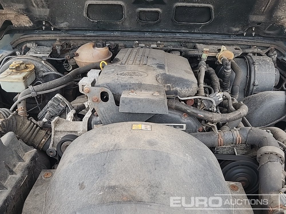 SUV 2012 Land Rover Defender 90: obrázek 31