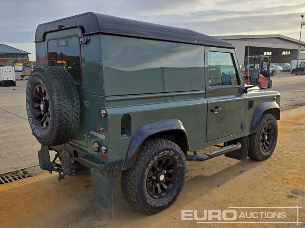 2012 Land Rover Defender 90 - SUV: obrázek 5 2012 Land Rover Defender 90 - SUV: obrázek 5