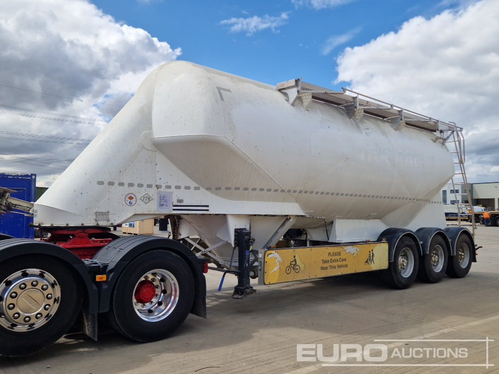 2013 Feldbinder Tri Axle Tanker Trailer - Cisternový návěs: obrázek 1 2013 Feldbinder Tri Axle Tanker Trailer - Cisternový návěs: obrázek 1