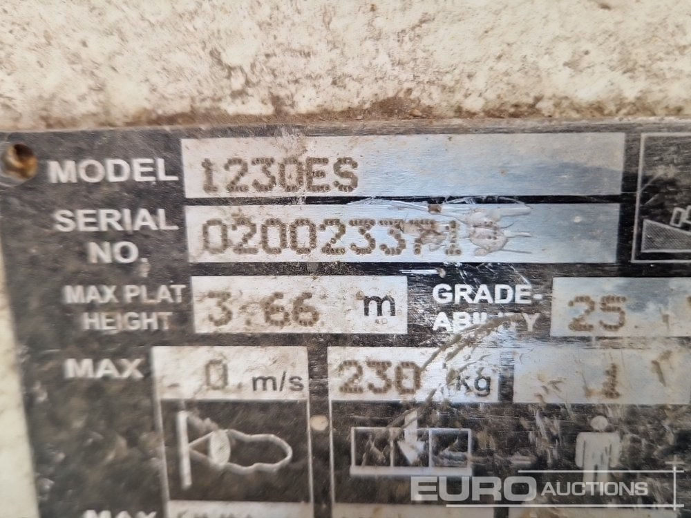 Pracovní plošina 2014 JLG 1230ES: obrázek 25
