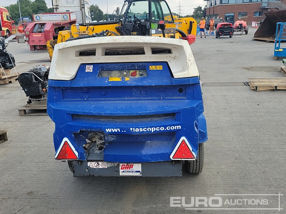 2015 Atlas Copco XAS 67 - Mobilní kompresor: obrázek 4 2015 Atlas Copco XAS 67 - Mobilní kompresor: obrázek 4