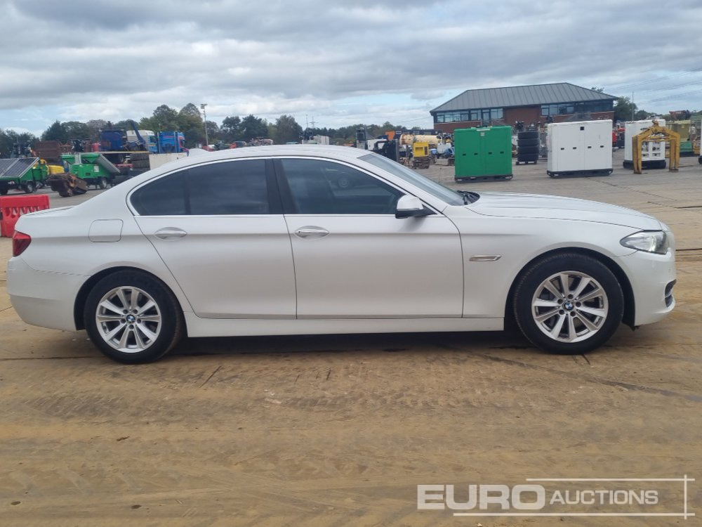 Osobní auto 2015 BMW 530D: obrázek 6