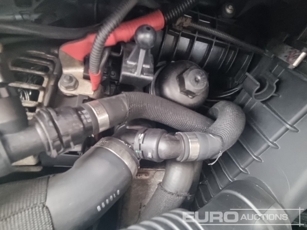 Osobní auto 2015 BMW 530D: obrázek 20