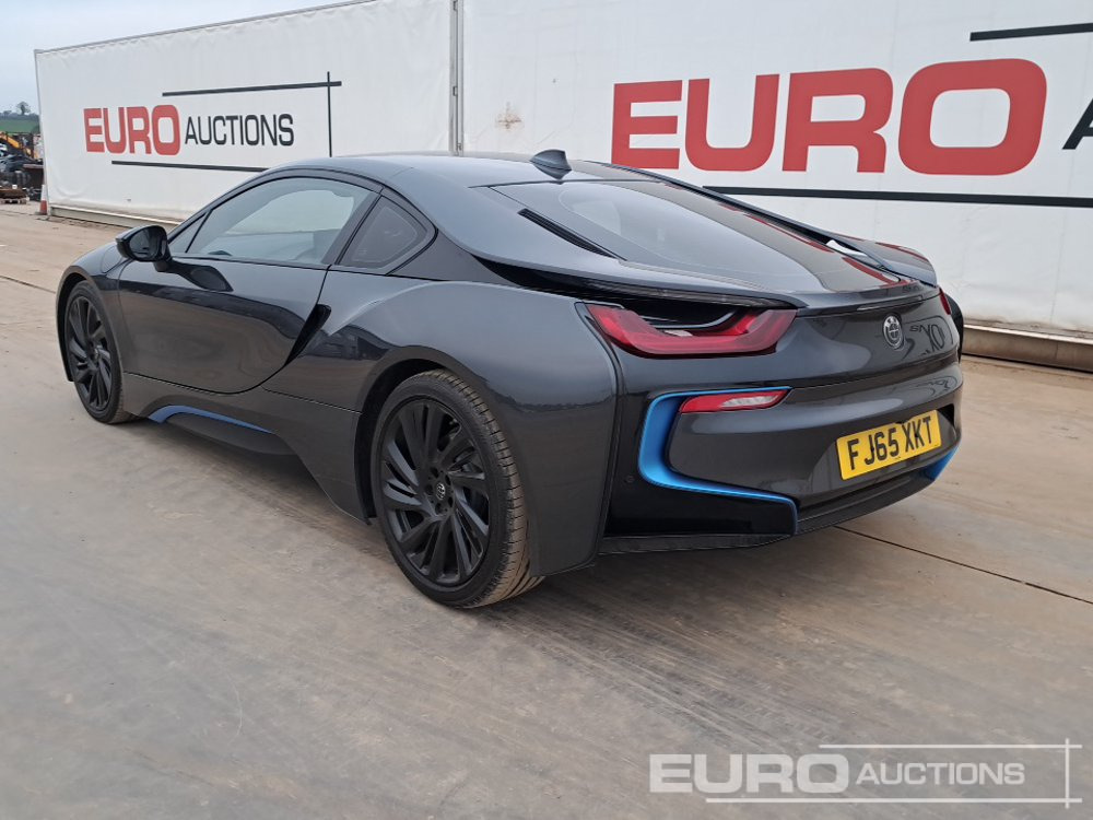 2015 BMW I8 - Osobní auto: obrázek 3 2015 BMW I8 - Osobní auto: obrázek 3