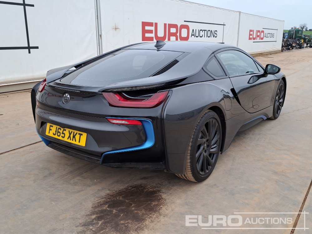2015 BMW I8 - Osobní auto: obrázek 5 2015 BMW I8 - Osobní auto: obrázek 5
