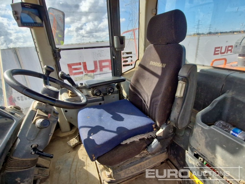 Kolový nakladač 2015 Doosan DL300-3: obrázek 41