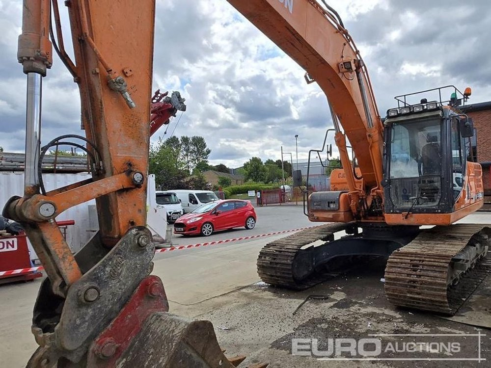 2015 Doosan DX225LC-3 - Pásové rýpadlo: obrázek 1 2015 Doosan DX225LC-3 - Pásové rýpadlo: obrázek 1
