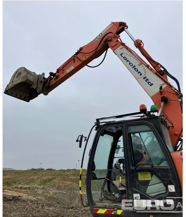 2015 Hitachi ZX135US-5B - Pásové rýpadlo: obrázek 5 2015 Hitachi ZX135US-5B - Pásové rýpadlo: obrázek 5