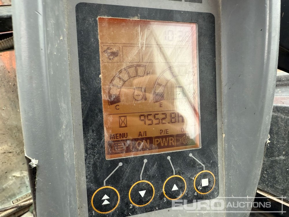 2015 Hitachi ZX48U-5A - Mini rýpadlo: obrázek 4 2015 Hitachi ZX48U-5A - Mini rýpadlo: obrázek 4