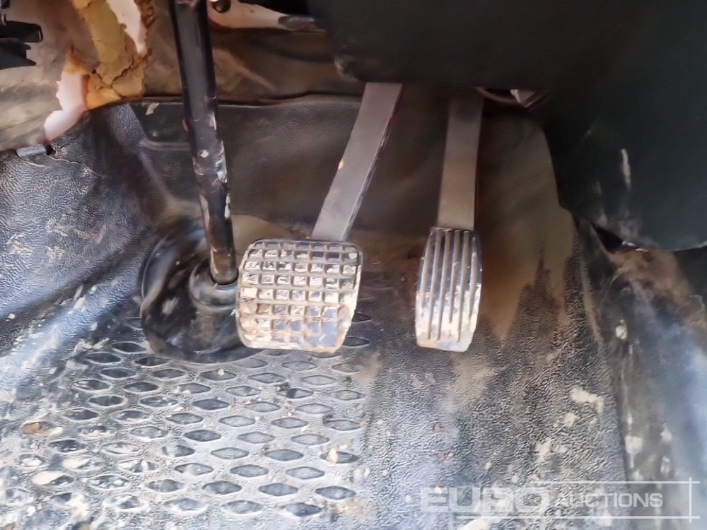 Dodávka valník 2015 Iveco Daily 35C13: obrázek 27 Dodávka valník 2015 Iveco Daily 35C13: obrázek 27