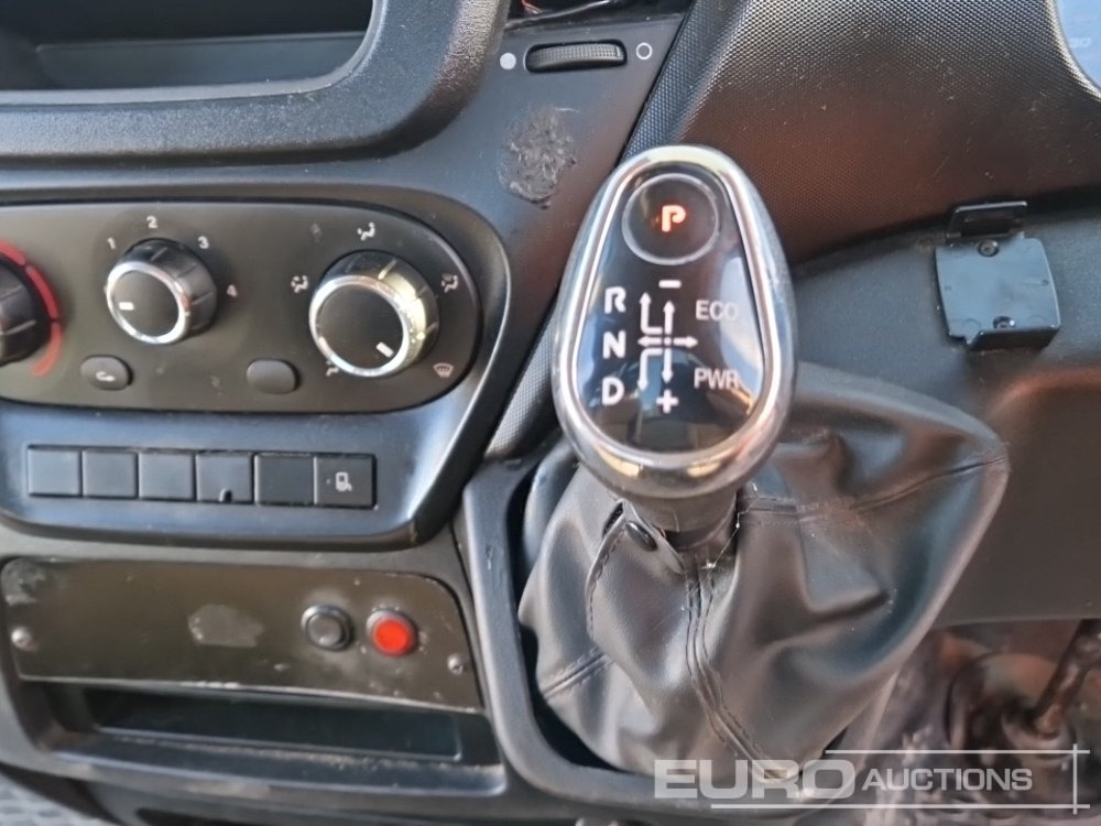 Dodávka valník 2015 Iveco Daily 35C13: obrázek 25 Dodávka valník 2015 Iveco Daily 35C13: obrázek 25