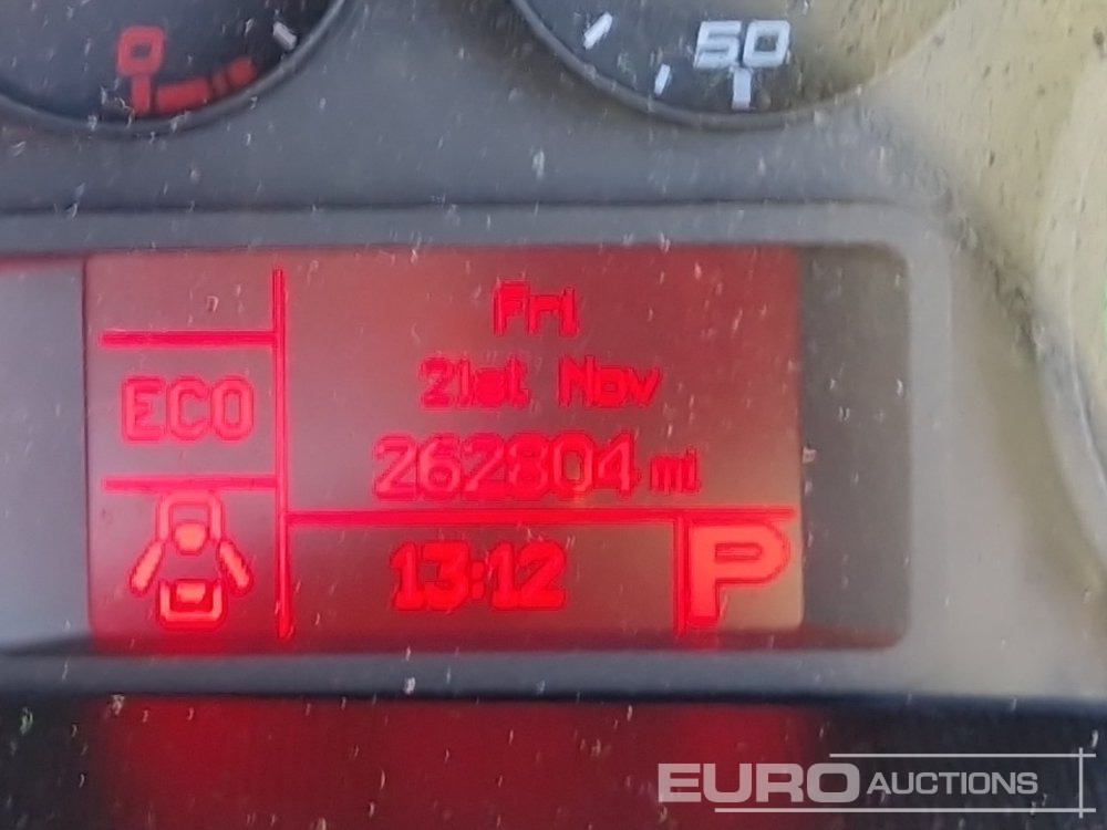 Dodávka valník 2015 Iveco Daily 35C13: obrázek 32 Dodávka valník 2015 Iveco Daily 35C13: obrázek 32