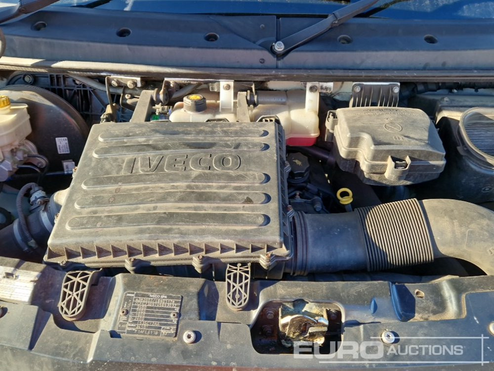 Dodávka valník 2015 Iveco Daily 35C13: obrázek 15 Dodávka valník 2015 Iveco Daily 35C13: obrázek 15