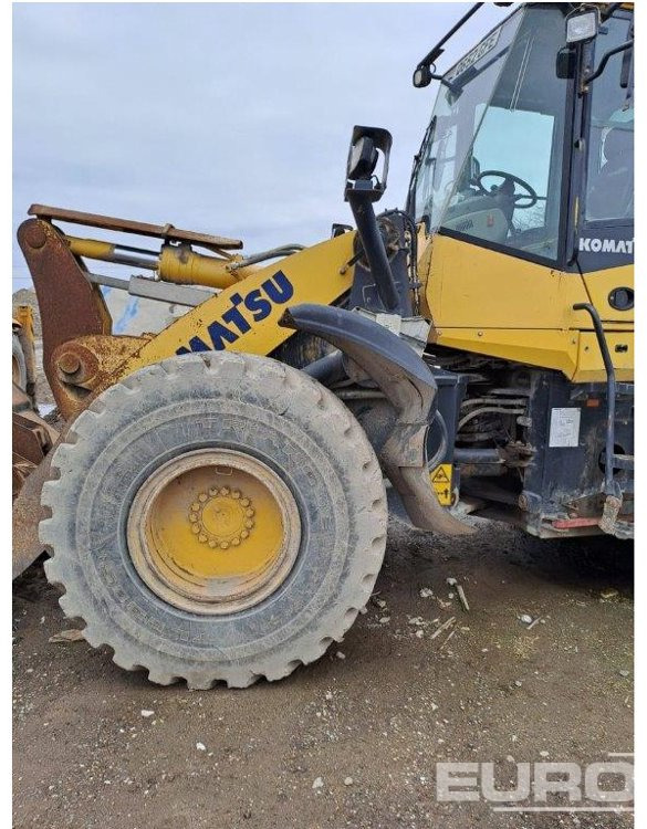 2015 Komatsu WA320-7 - Kolový nakladač: obrázek 2 2015 Komatsu WA320-7 - Kolový nakladač: obrázek 2