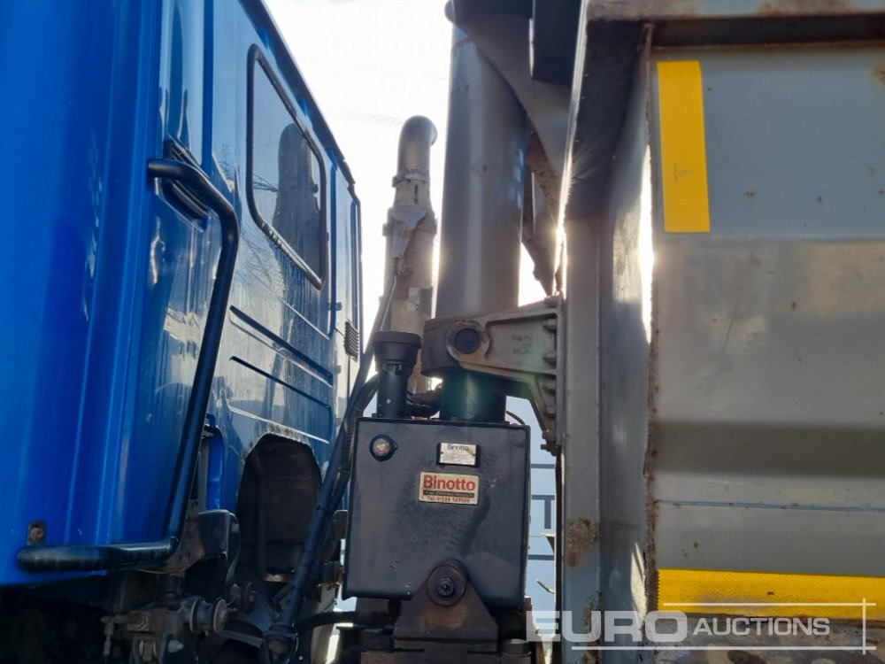 Sklápěč 2015 Scania P410: obrázek 24