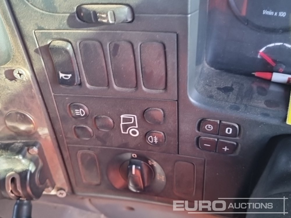 Sklápěč 2015 Scania P410: obrázek 36