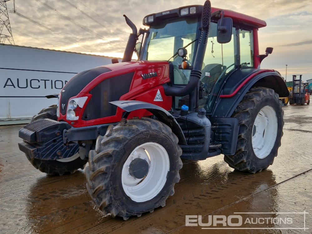 2015 Valtra N103 - Traktor: obrázek 1 2015 Valtra N103 - Traktor: obrázek 1