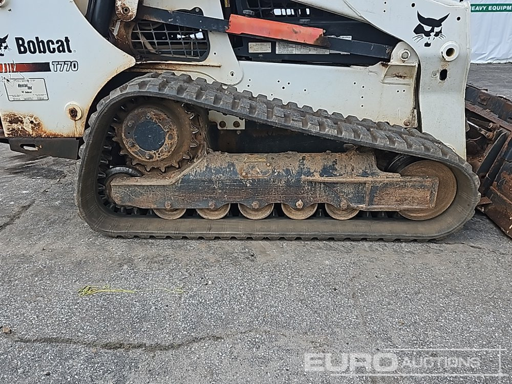 Smykový nakladač 2016 Bobcat T770: obrázek 9