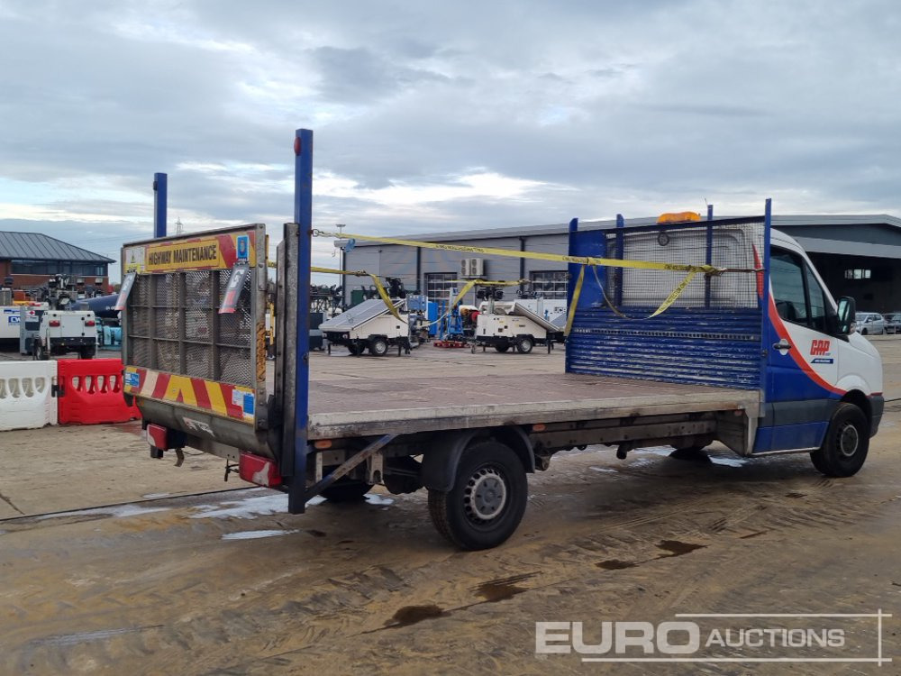 2016 Volkswagen Crafter CR35 - Dodávka valník: obrázek 5 2016 Volkswagen Crafter CR35 - Dodávka valník: obrázek 5