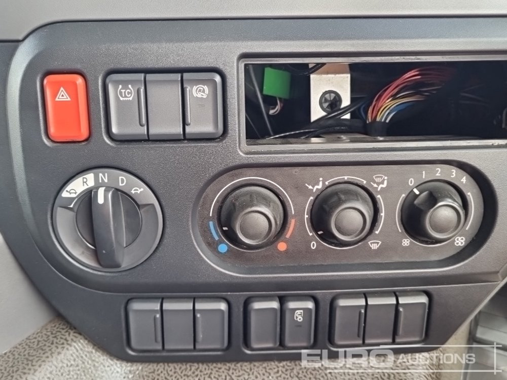 Skříňový nákladní auto 2017 DAF CF260: obrázek 33