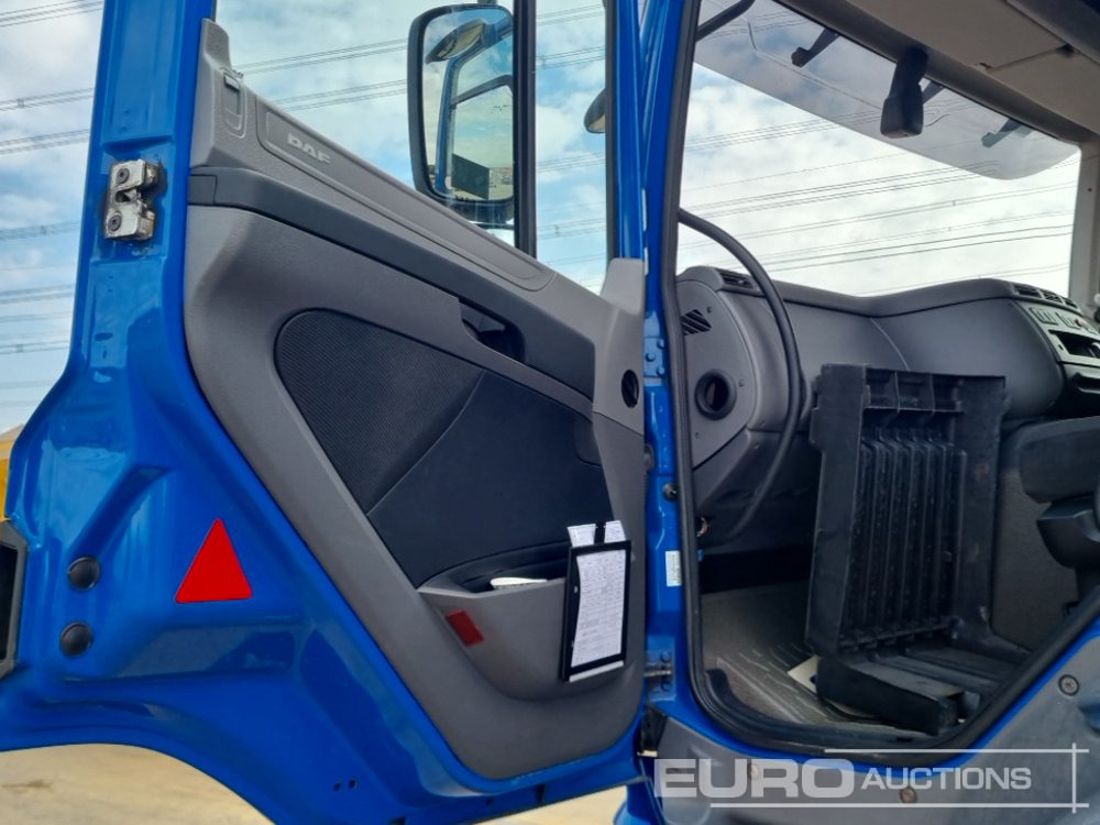 Skříňový nákladní auto 2017 DAF CF260: obrázek 24