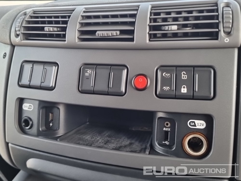 Skříňový nákladní auto 2017 DAF CF260: obrázek 35