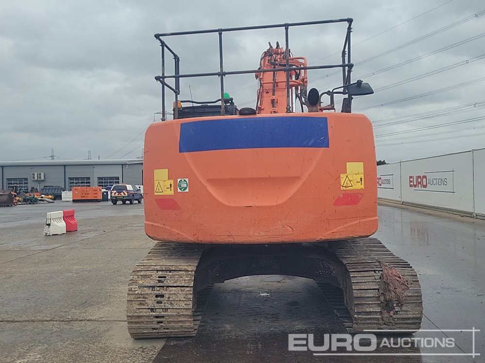2017 Hitachi ZX225USRLC-6 - Pásové rýpadlo: obrázek 4 2017 Hitachi ZX225USRLC-6 - Pásové rýpadlo: obrázek 4