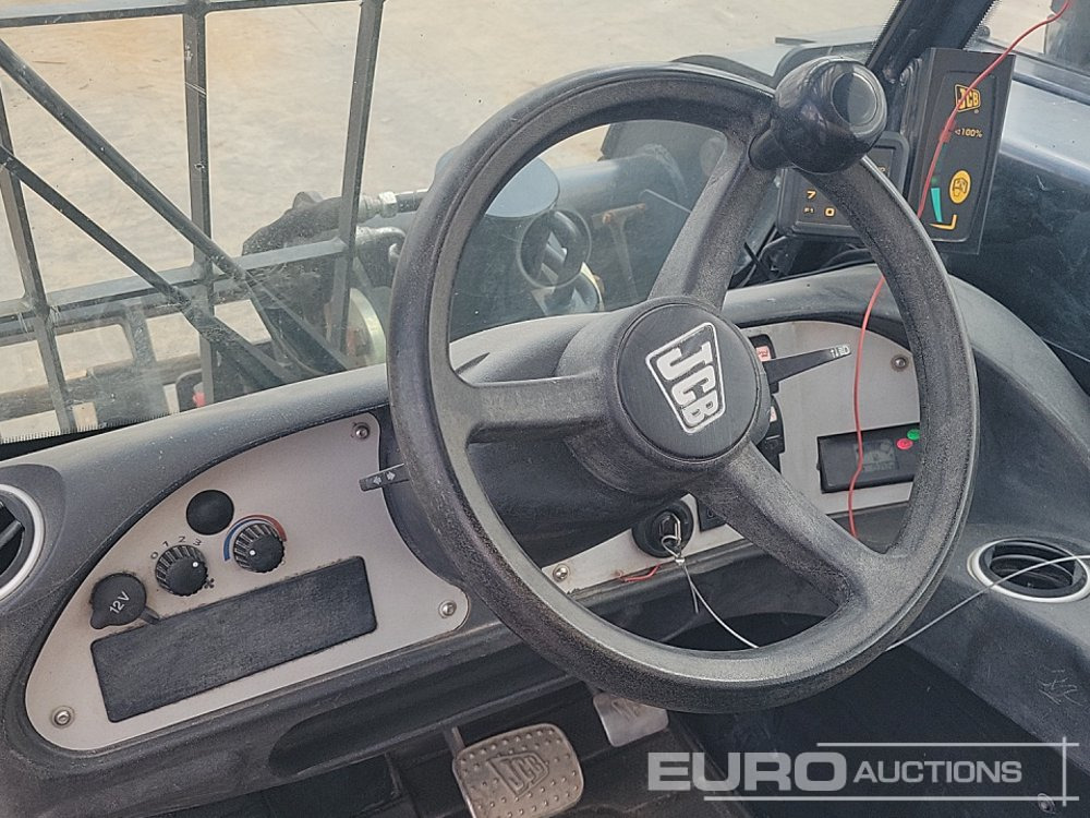 Teleskopický manipulátor 2017 JCB 520-40: obrázek 31
