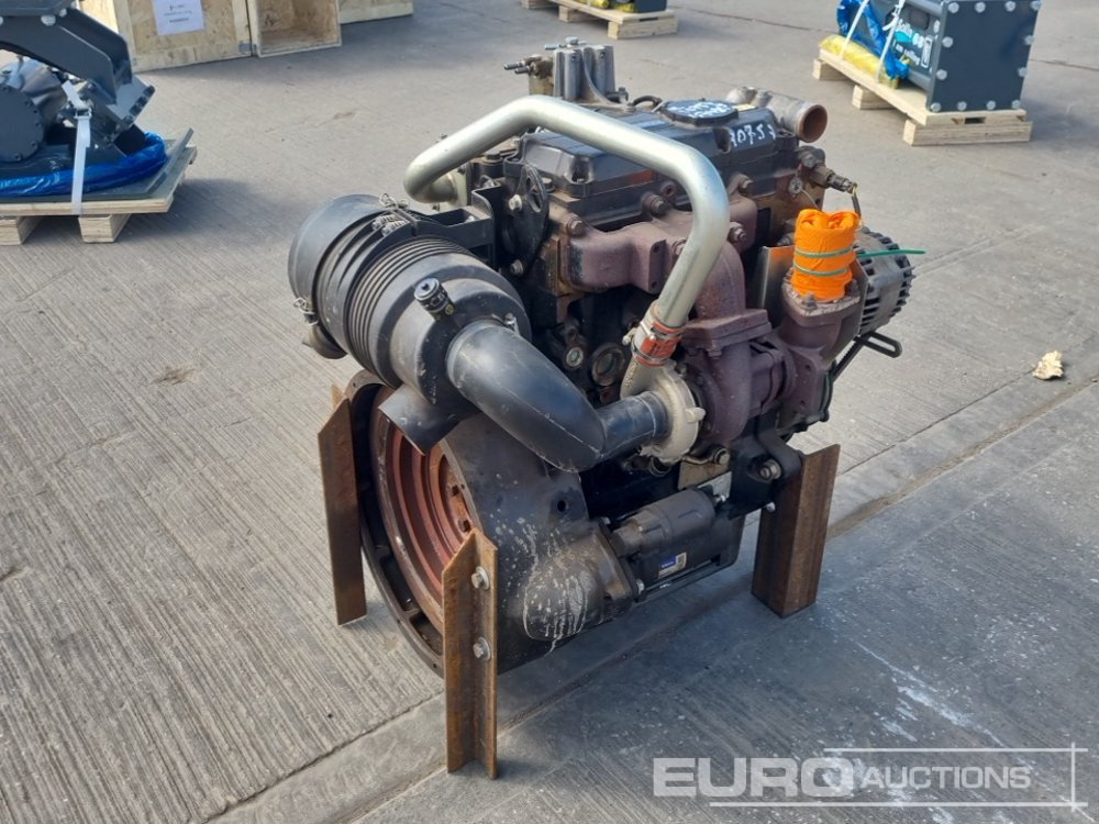 2017 Perkins 3 Cylinder Engine - Motor: obrázek 1 2017 Perkins 3 Cylinder Engine - Motor: obrázek 1