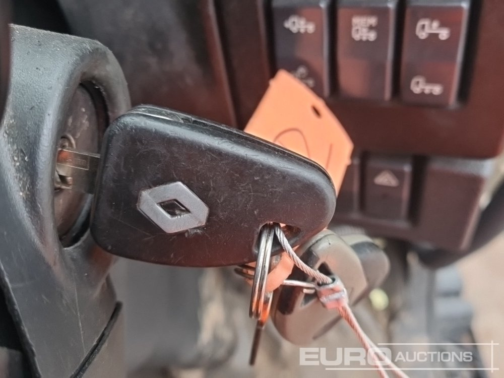 Skříňový nákladní auto 2017 Renault D14: obrázek 44 Skříňový nákladní auto 2017 Renault D14: obrázek 44