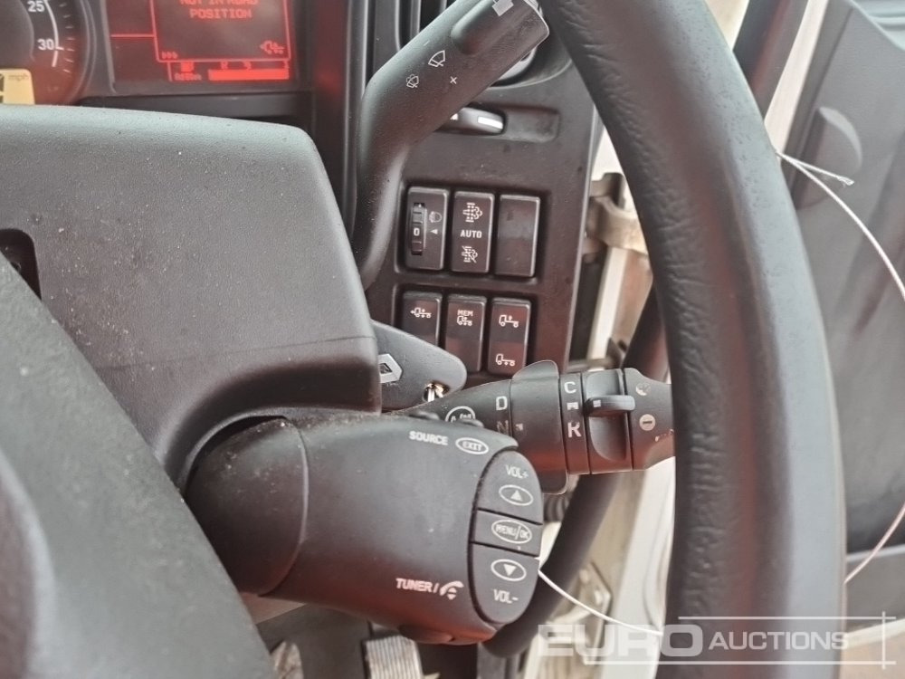 Skříňový nákladní auto 2017 Renault D14: obrázek 42 Skříňový nákladní auto 2017 Renault D14: obrázek 42