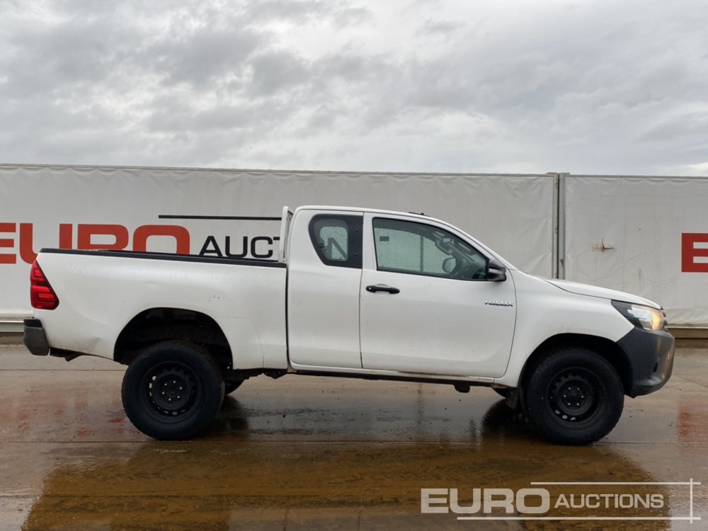 2017 Toyota Hilux - Pick-up: obrázek 2 2017 Toyota Hilux - Pick-up: obrázek 2