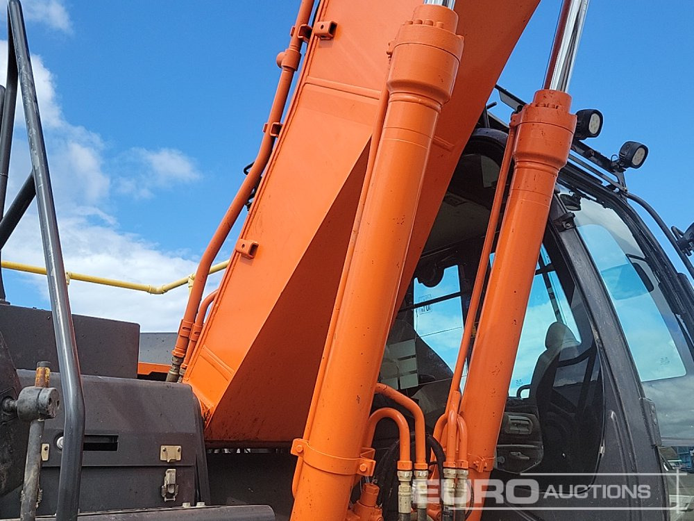 Pásové rýpadlo 2018 Hitachi ZX210LC-6: obrázek 26