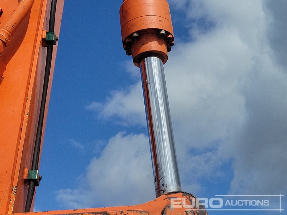 Pásové rýpadlo 2018 Hitachi ZX210LC-6: obrázek 31
