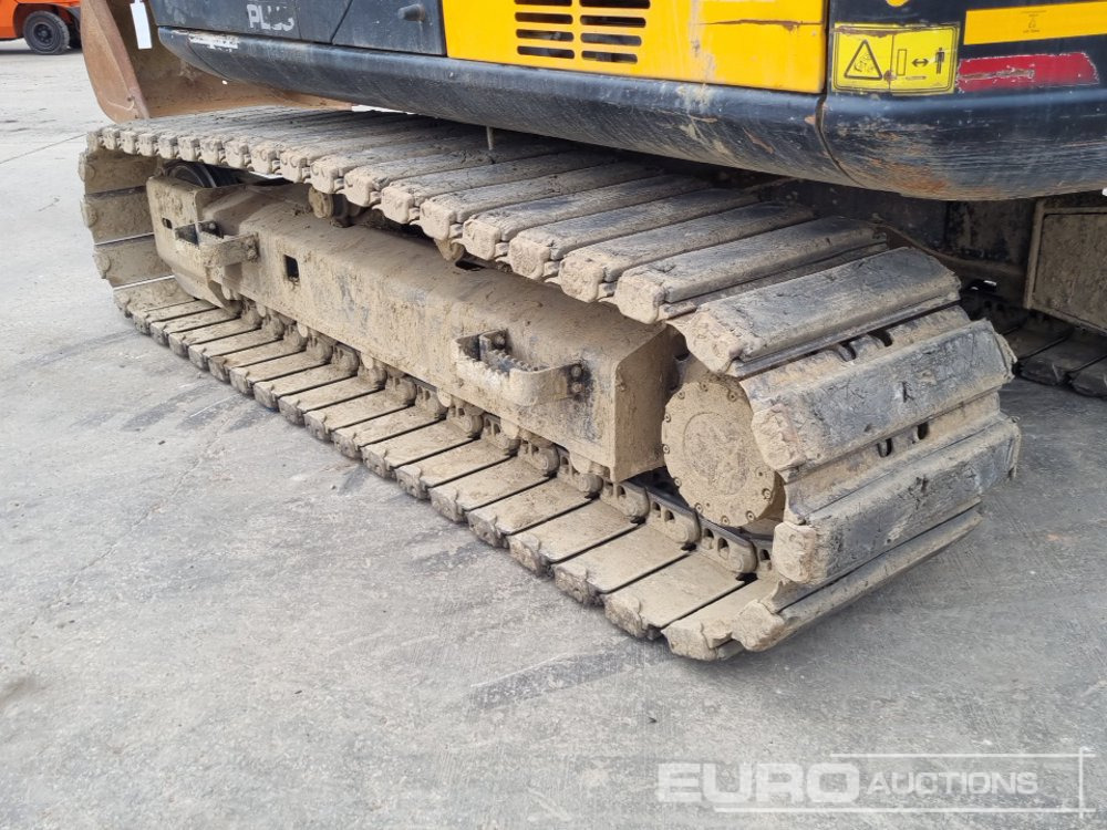 Pásové rýpadlo 2018 JCB JS131LC: obrázek 9