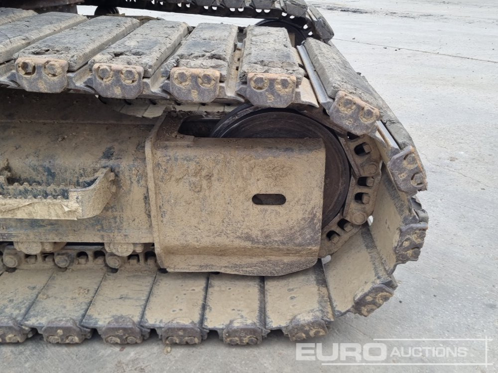 Pásové rýpadlo 2018 JCB JS131LC: obrázek 15