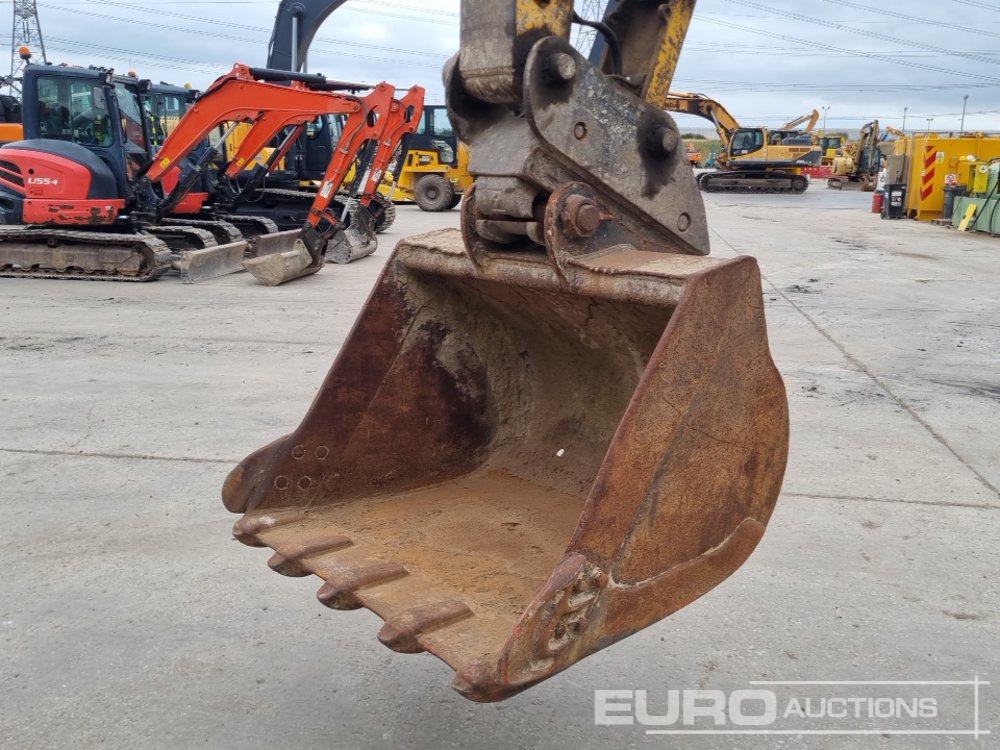 Pásové rýpadlo 2018 JCB JS131LC: obrázek 30