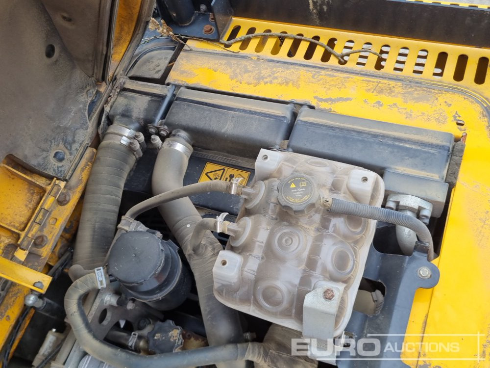 Pásové rýpadlo 2018 JCB JS131LC: obrázek 36