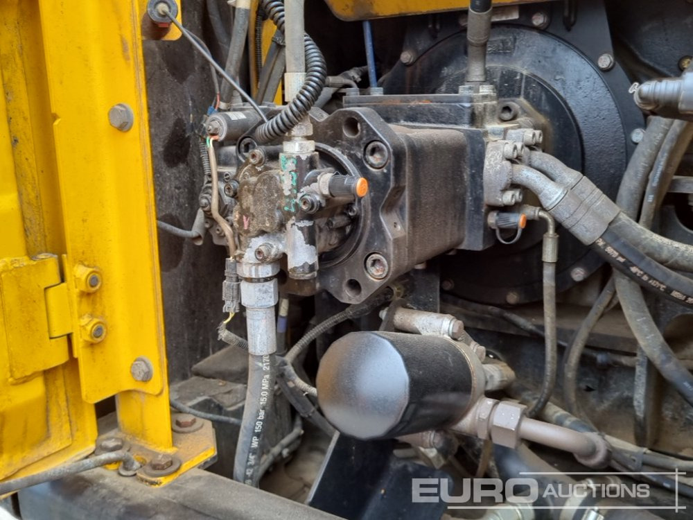 Pásové rýpadlo 2018 JCB JS131LC: obrázek 42