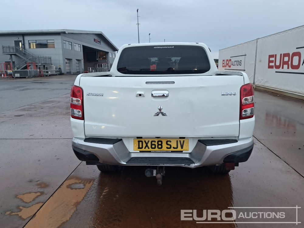 2018 Mitsubishi L200 Warrior - Pick-up: obrázek 4 2018 Mitsubishi L200 Warrior - Pick-up: obrázek 4