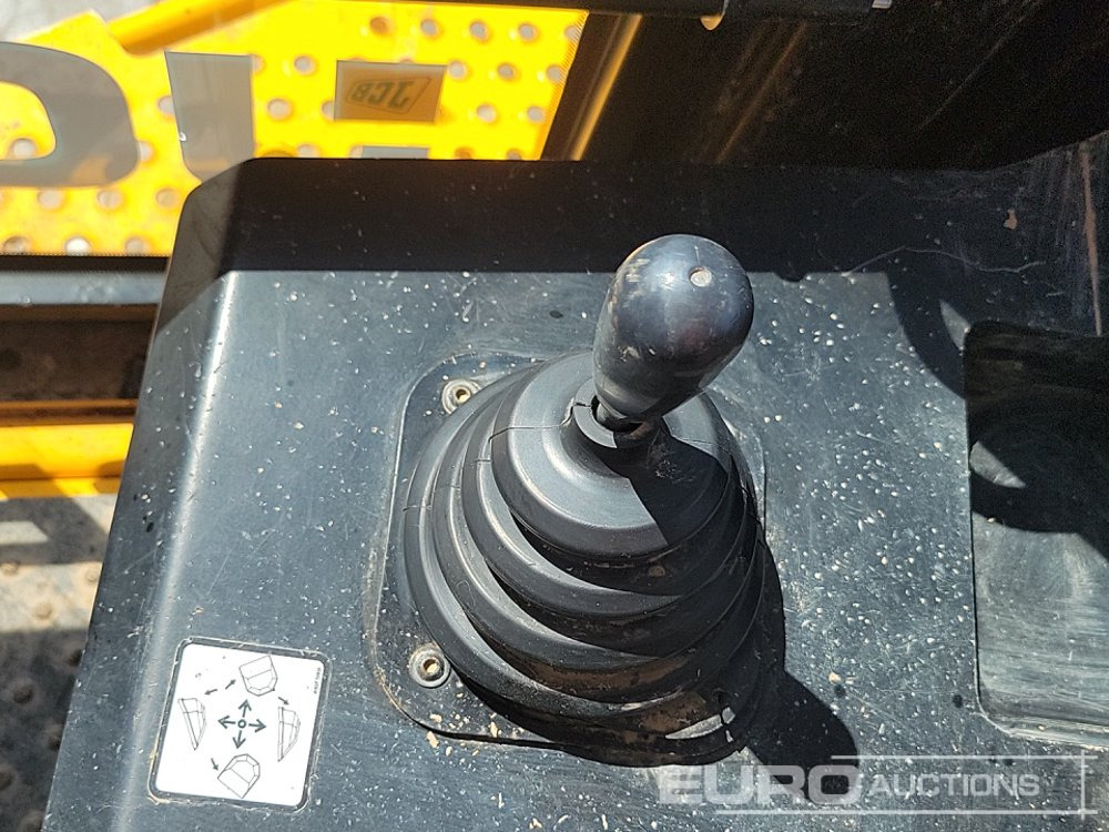Mini-sklápěčka 2019 JCB 6ST: obrázek 39