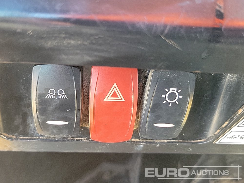 Mini-sklápěčka 2019 JCB 6ST: obrázek 35
