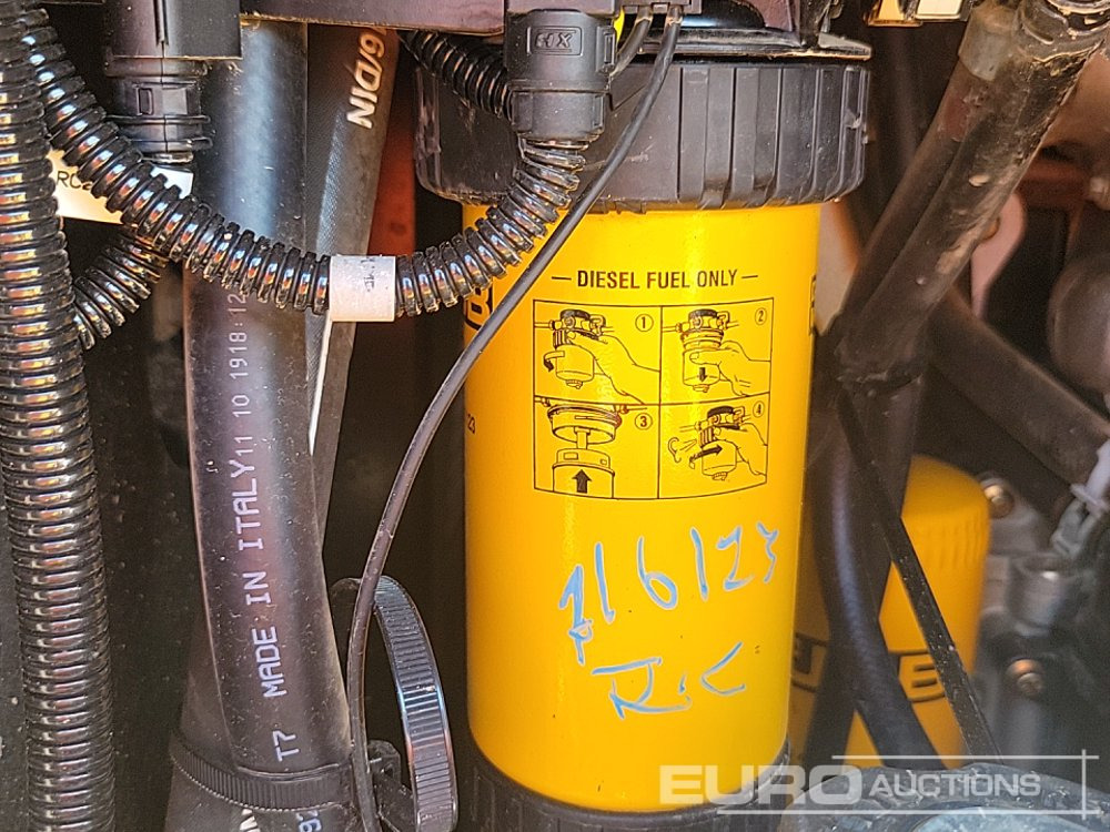 Mini-sklápěčka 2019 JCB 6ST: obrázek 23