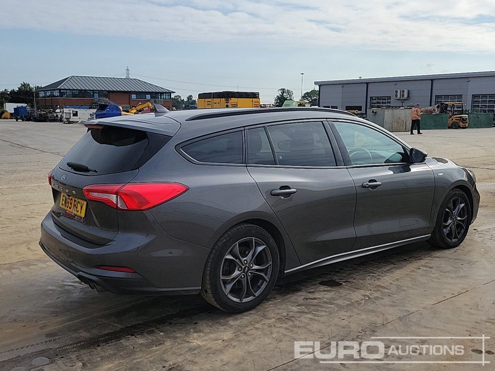 2020 Ford Focus ST - Osobní auto: obrázek 5 2020 Ford Focus ST - Osobní auto: obrázek 5