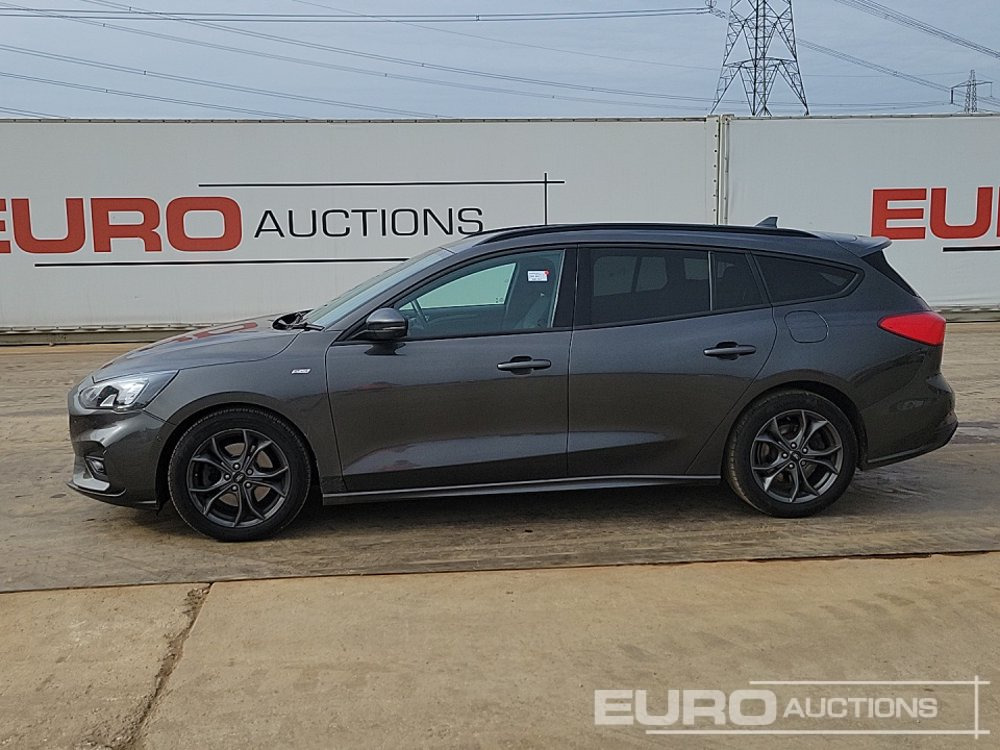 2020 Ford Focus ST - Osobní auto: obrázek 2 2020 Ford Focus ST - Osobní auto: obrázek 2