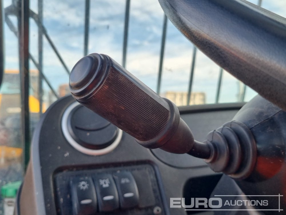 Teleskopický manipulátor 2020 JCB 525-60 Agri Plus: obrázek 38