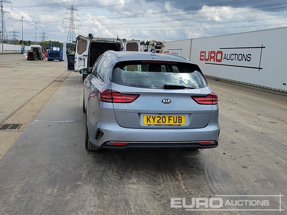 2020 Kia Ceed - Osobní auto: obrázek 4 2020 Kia Ceed - Osobní auto: obrázek 4