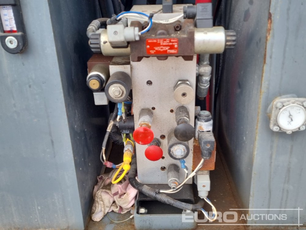 Pracovní plošina 2020 SkyJack SJ6832RT: obrázek 15