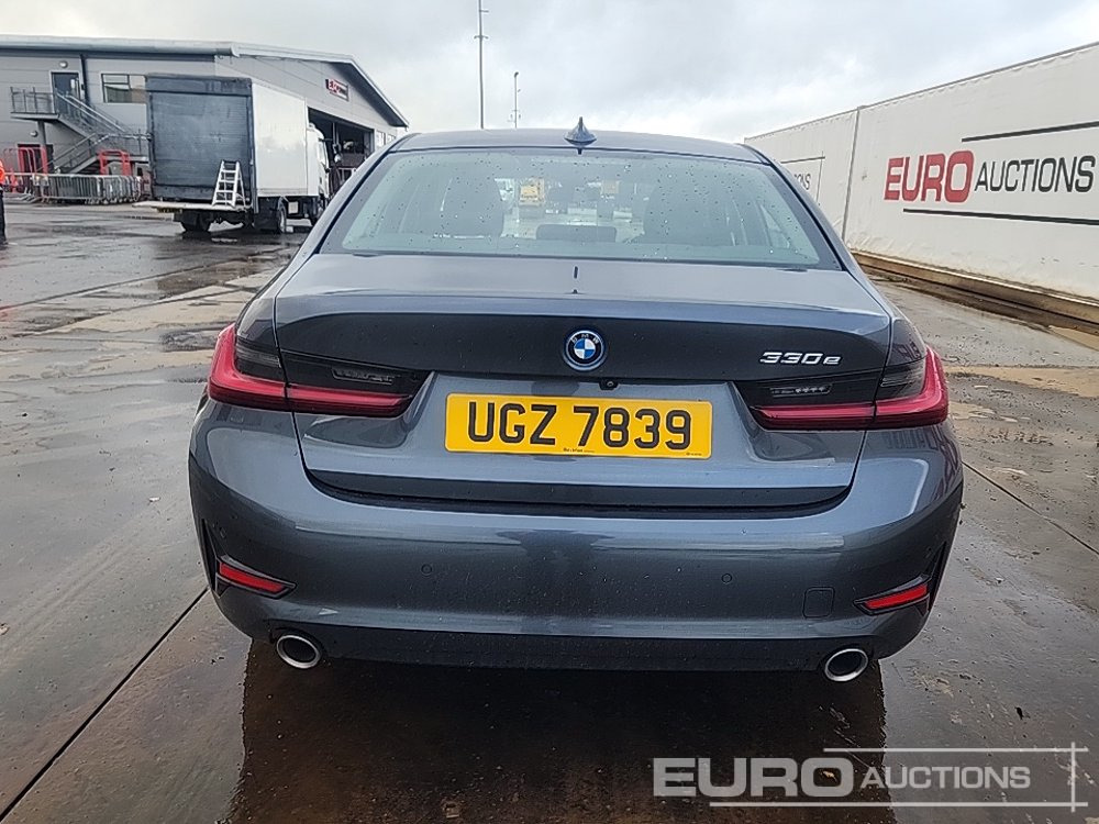 2021 BMW 330E SE PRO - Osobní auto: obrázek 4 2021 BMW 330E SE PRO - Osobní auto: obrázek 4